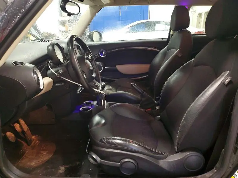 2012 MINI COOPER   