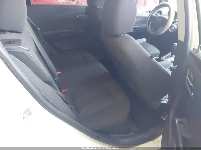 2016 CHEVROLET SONIC LT AUTO