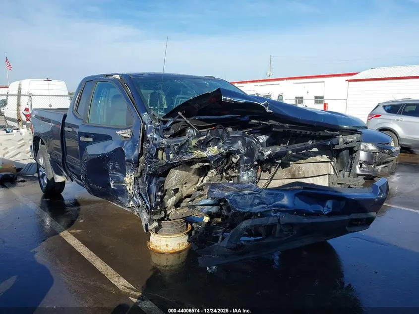 2021 CHEVROLET SILVERADO 1500 4WD  STANDARD BED CUSTOM