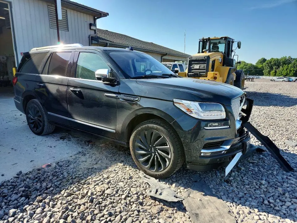 2021 LINCOLN NAVIGATOR BLACK LABEL  