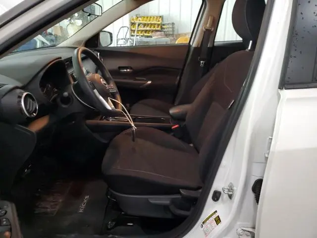 2023 NISSAN KICKS SV  