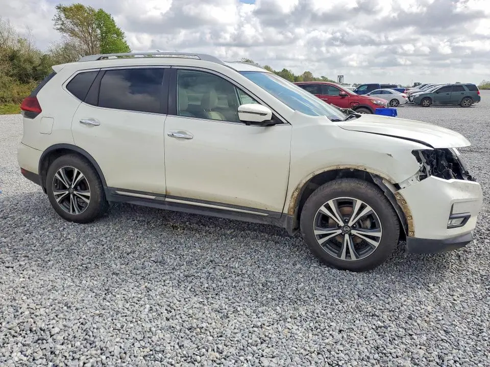 2018 NISSAN ROGUE SL  