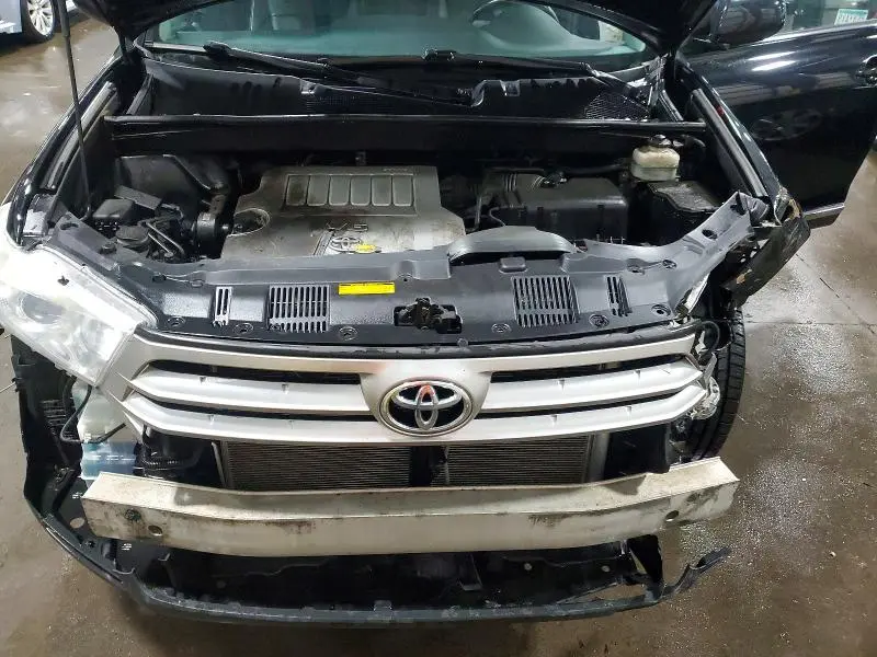 2012 TOYOTA HIGHLANDER BASE  