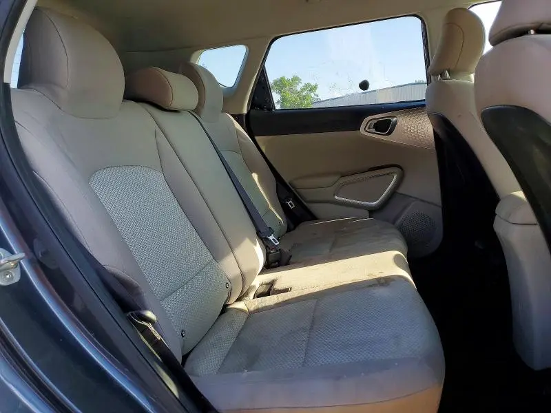 2020 KIA SOUL LX  