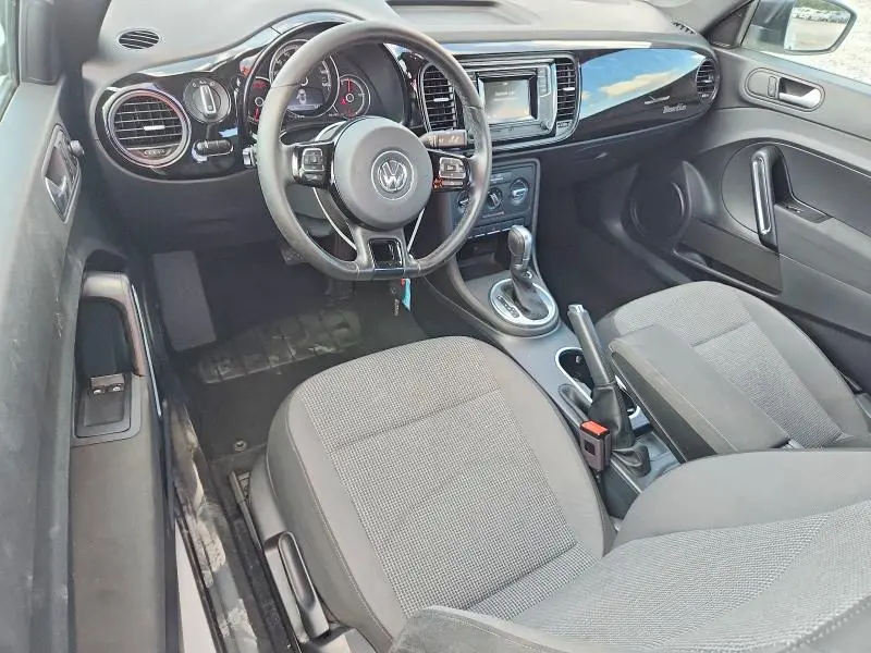 2017 VOLKSWAGEN BEETLE 1.8T  