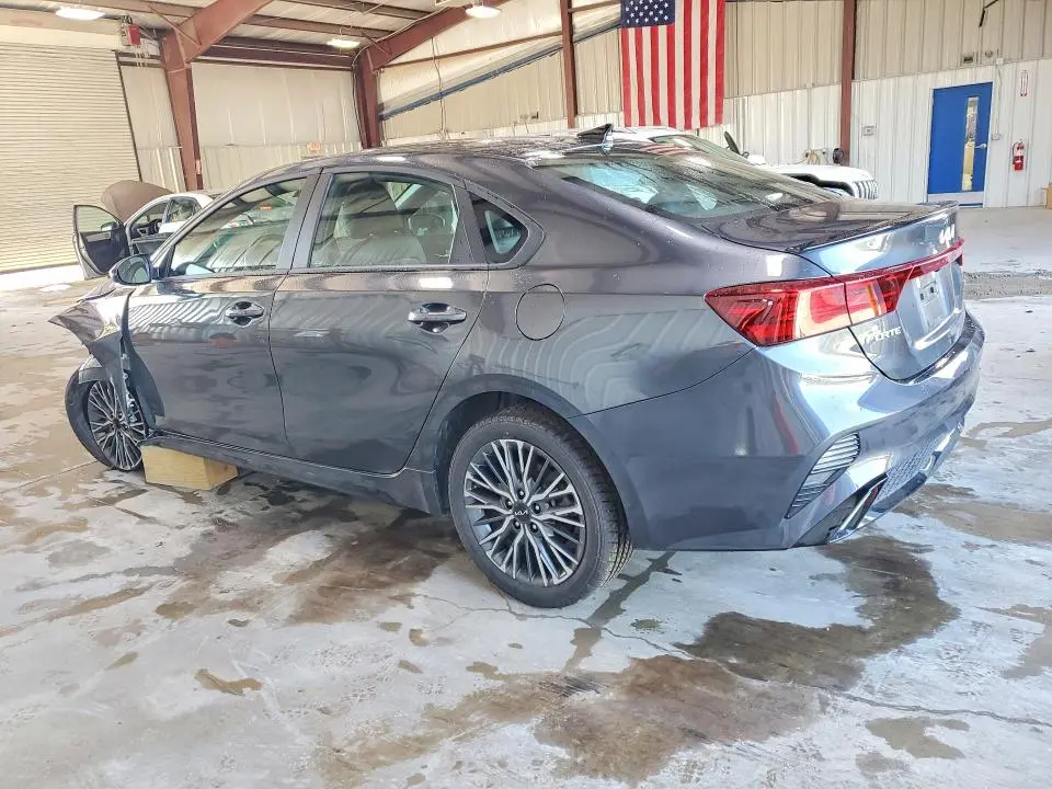 2024 KIA FORTE GT LINE  
