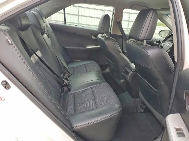 2012 TOYOTA CAMRY SE  