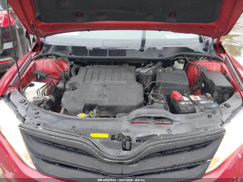 2013 TOYOTA VENZA LE V6