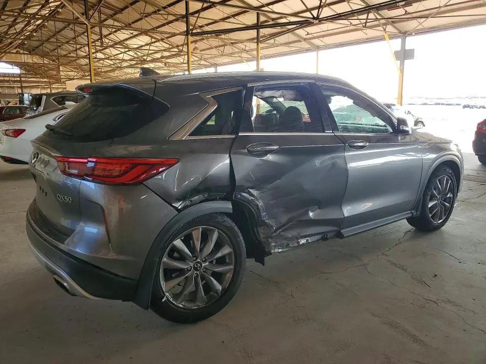 2021 INFINITI QX50 LUXE  