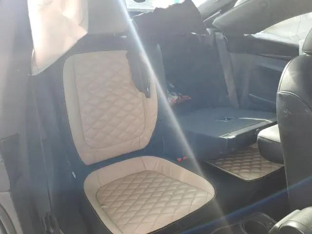 2019 VOLKSWAGEN BEETLE S  