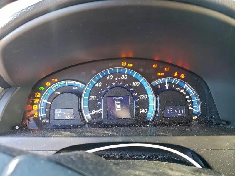 2012 TOYOTA CAMRY HYBRID  