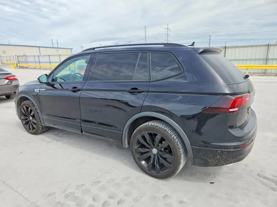 2020 VOLKSWAGEN TIGUAN SE  