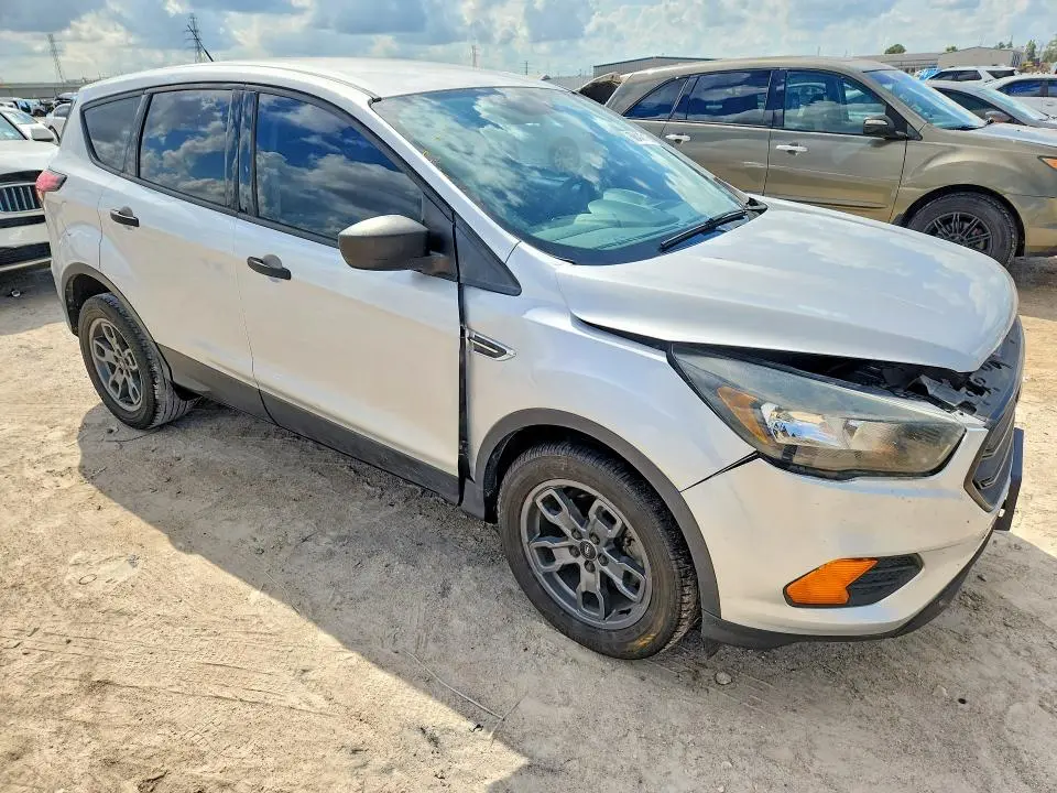 2019 FORD ESCAPE S  