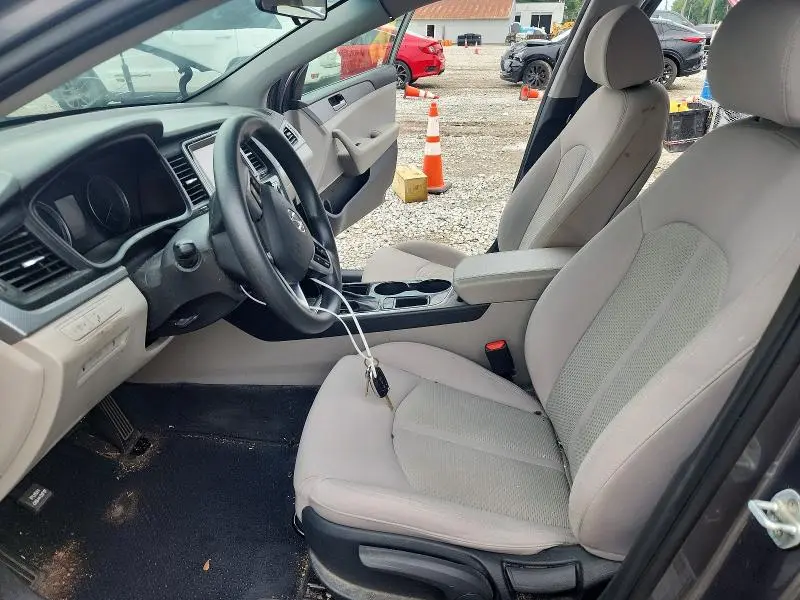 2018 HYUNDAI SONATA SE  