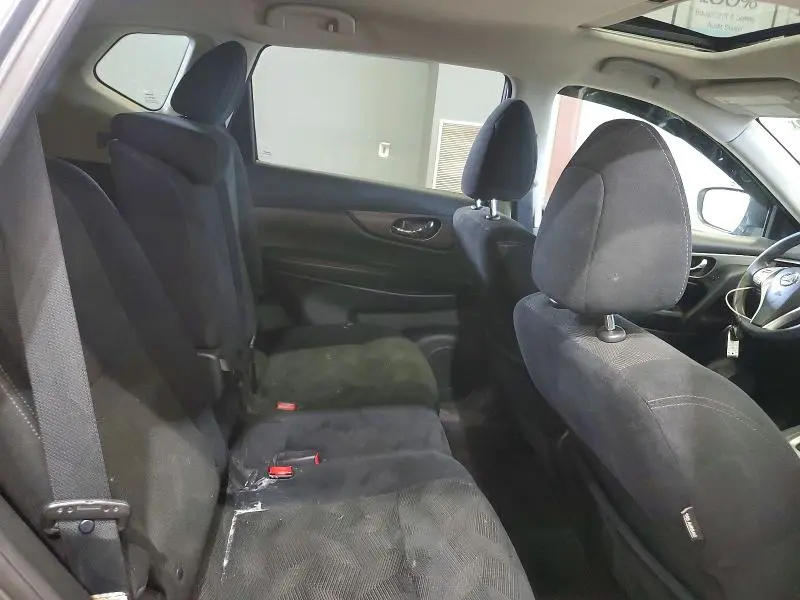 2015 NISSAN ROGUE SV  