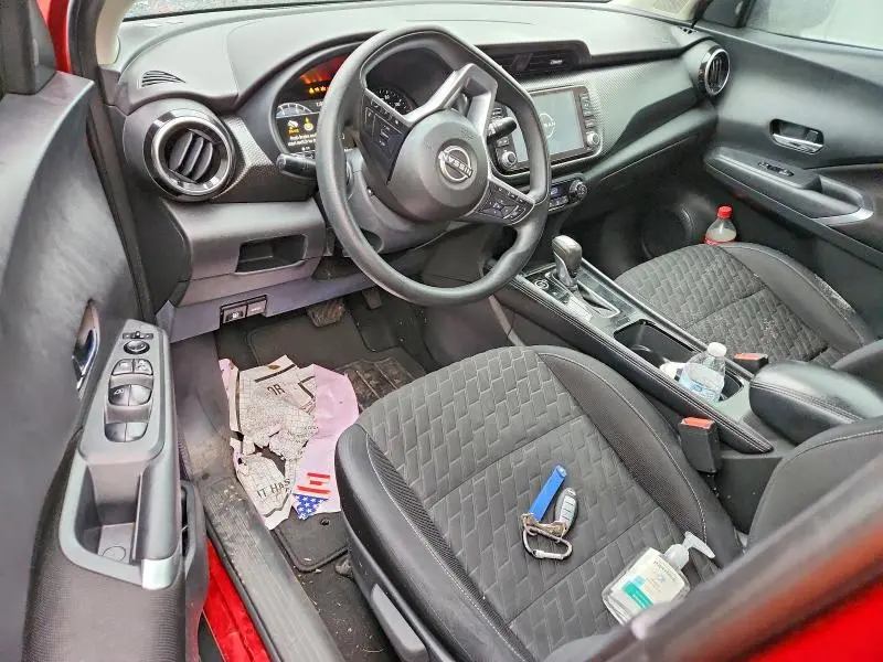 2022 NISSAN KICKS SV  