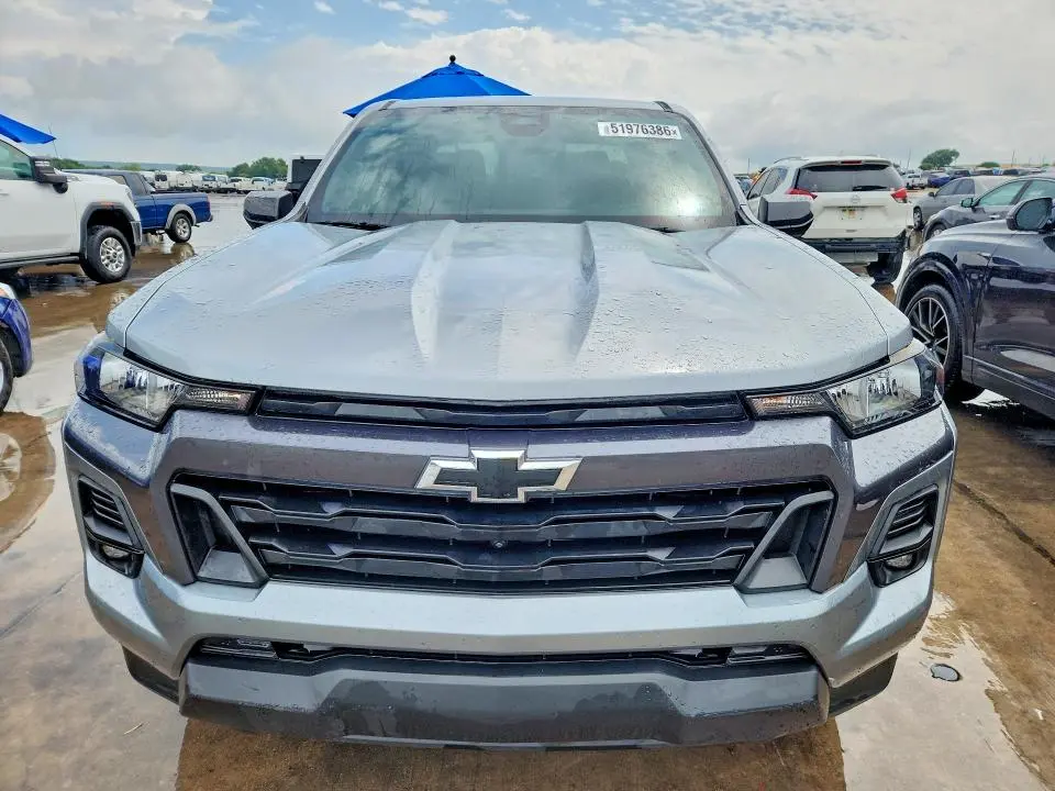 2024 CHEVROLET COLORADO LT  