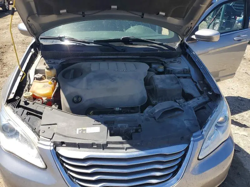 2014 CHRYSLER 200 LX  