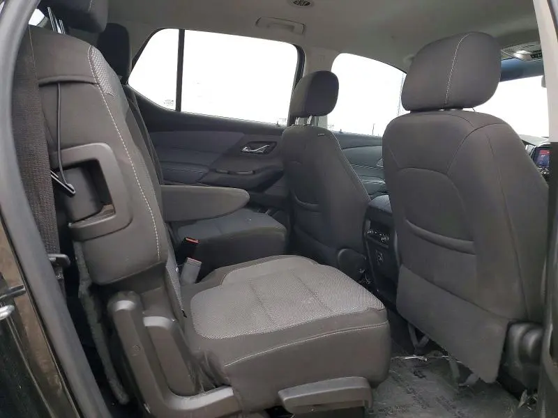 2021 CHEVROLET TRAVERSE LT  