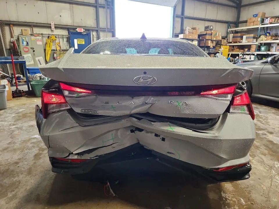 2021 HYUNDAI ELANTRA SEL  