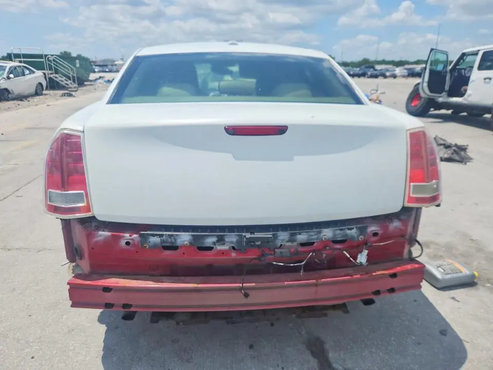 2012 CHRYSLER 300 LIMITED  