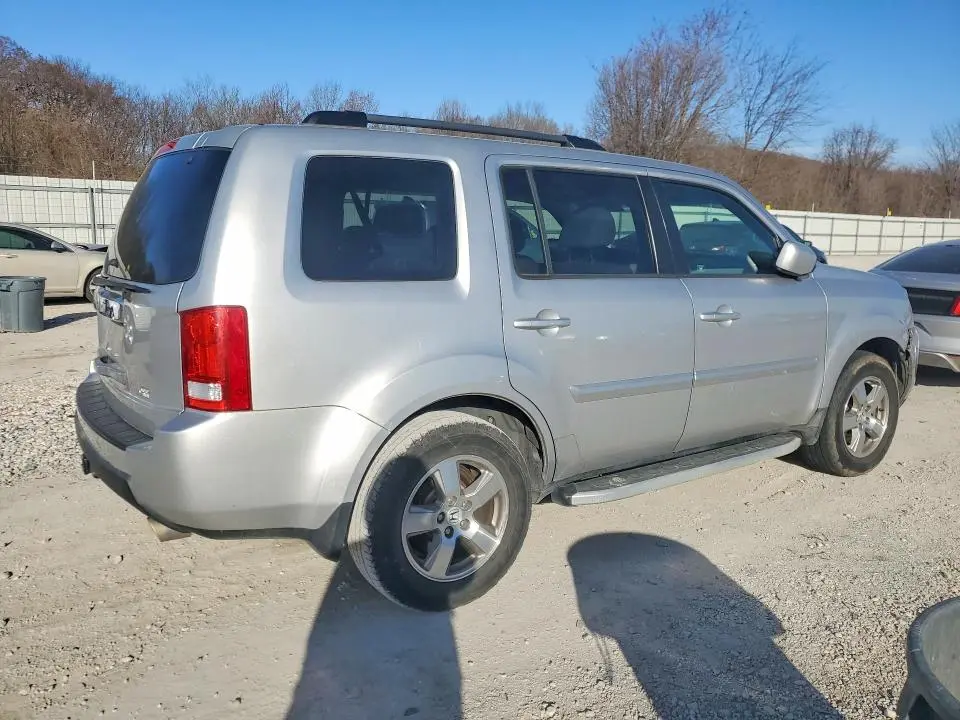 2011 HONDA PILOT EXL  