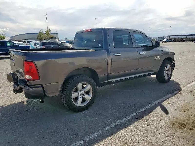 2015 RAM 1500 ST