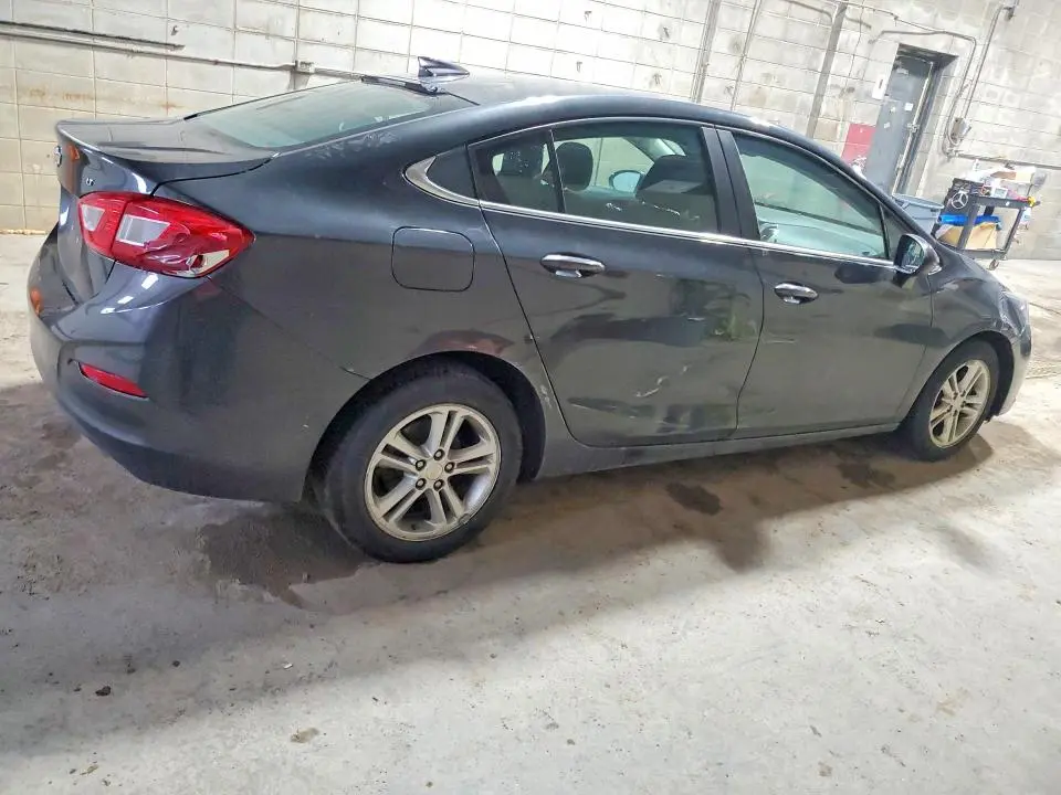 2016 CHEVROLET CRUZE LT  