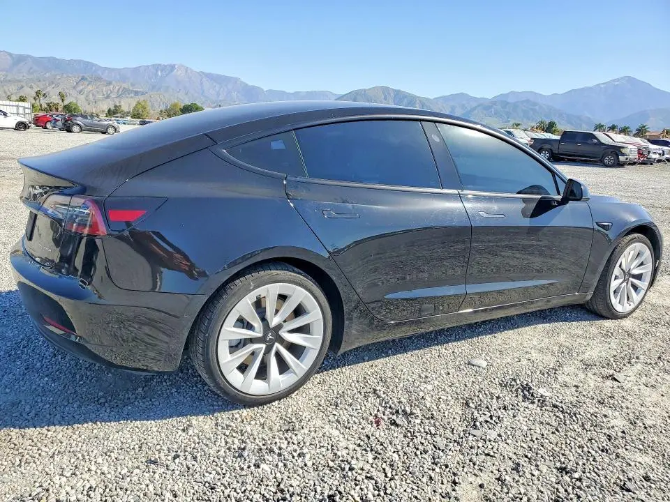2022 TESLA MODEL 3   