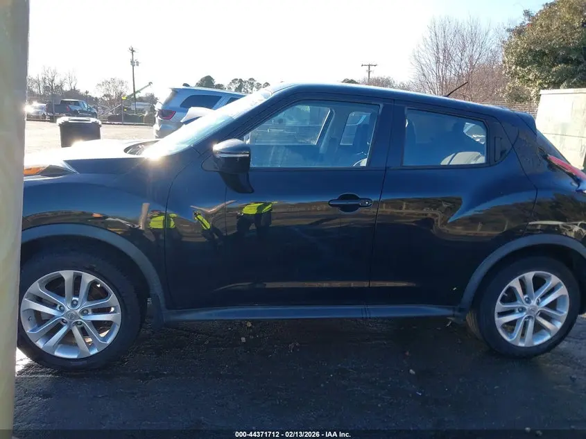 2015 NISSAN JUKE S