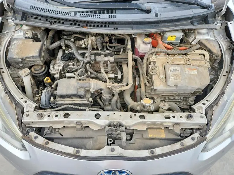 2015 TOYOTA PRIUS C ONE  