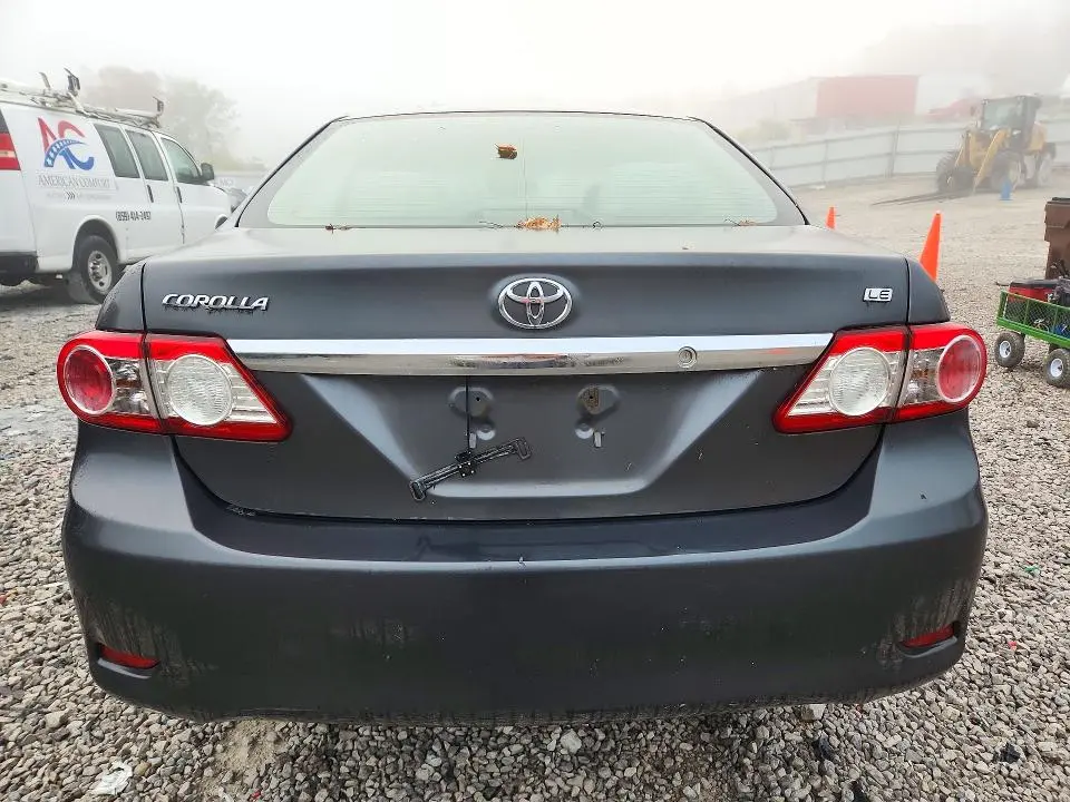 2011 TOYOTA COROLLA LE  