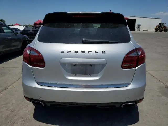 2012 PORSCHE CAYENNE   