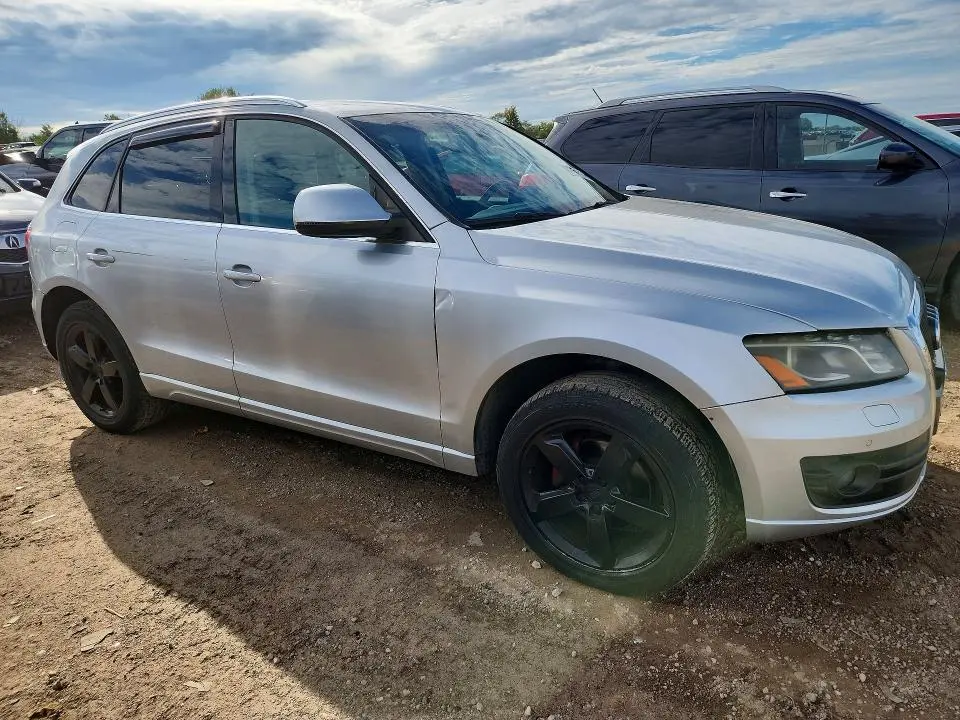 2010 AUDI Q5 PREMIUM PLUS  