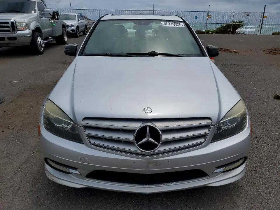 2011 MERCEDES-BENZ C 300  