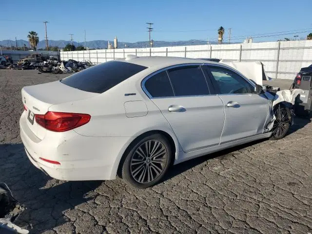 2019 BMW 530E   