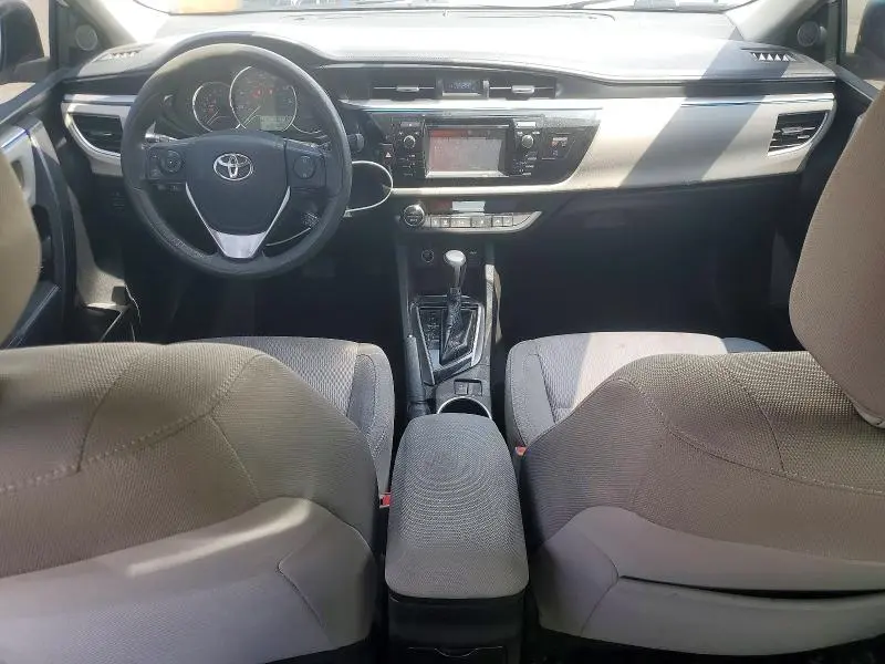 2015 TOYOTA COROLLA LE PLUS  
