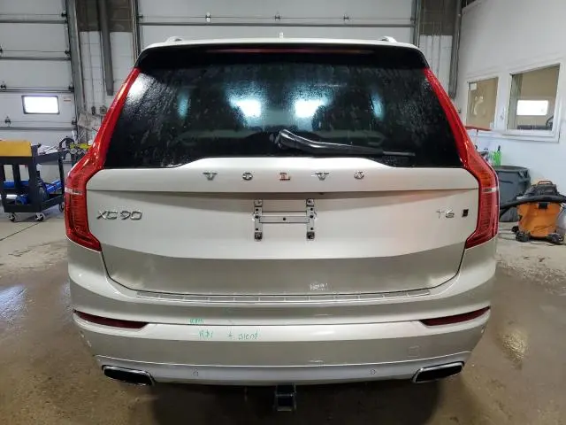 2016 VOLVO XC90 T6  