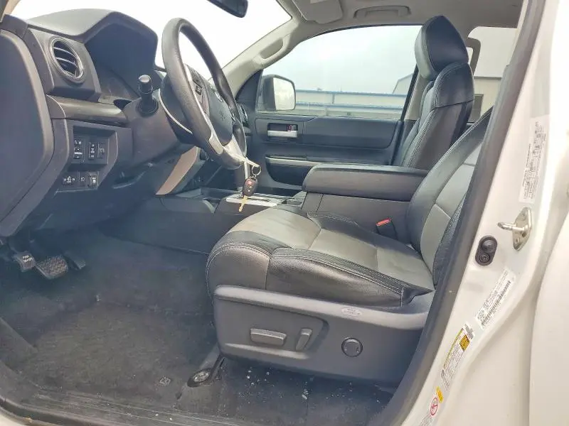 2019 TOYOTA TUNDRA SR5  