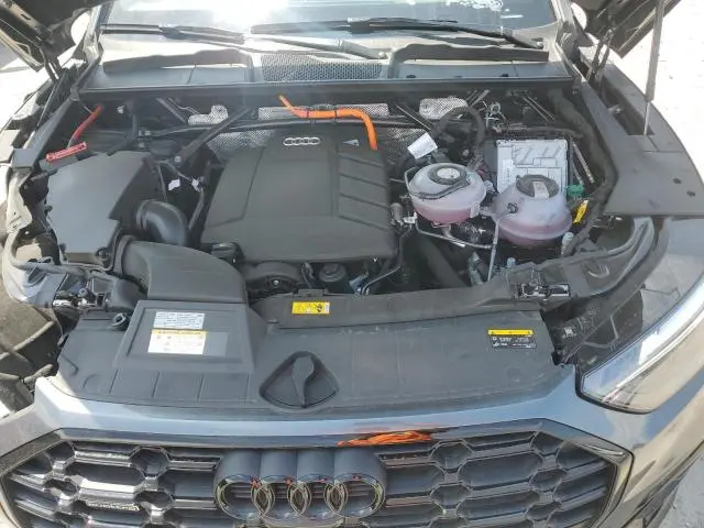 2025 AUDI Q5 E PREMIUM PLUS 55