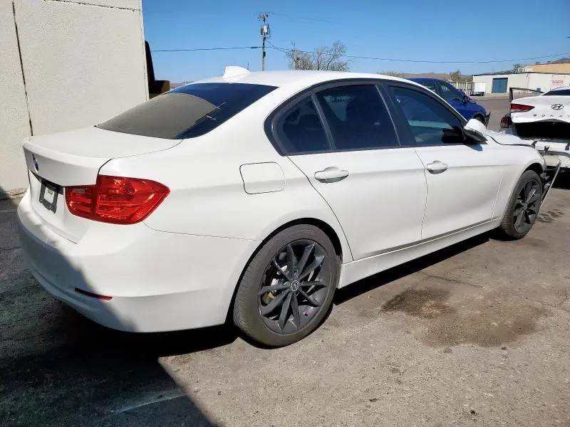 2013 BMW 320 I  