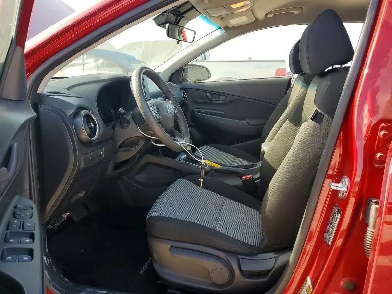 2023 HYUNDAI KONA SE  