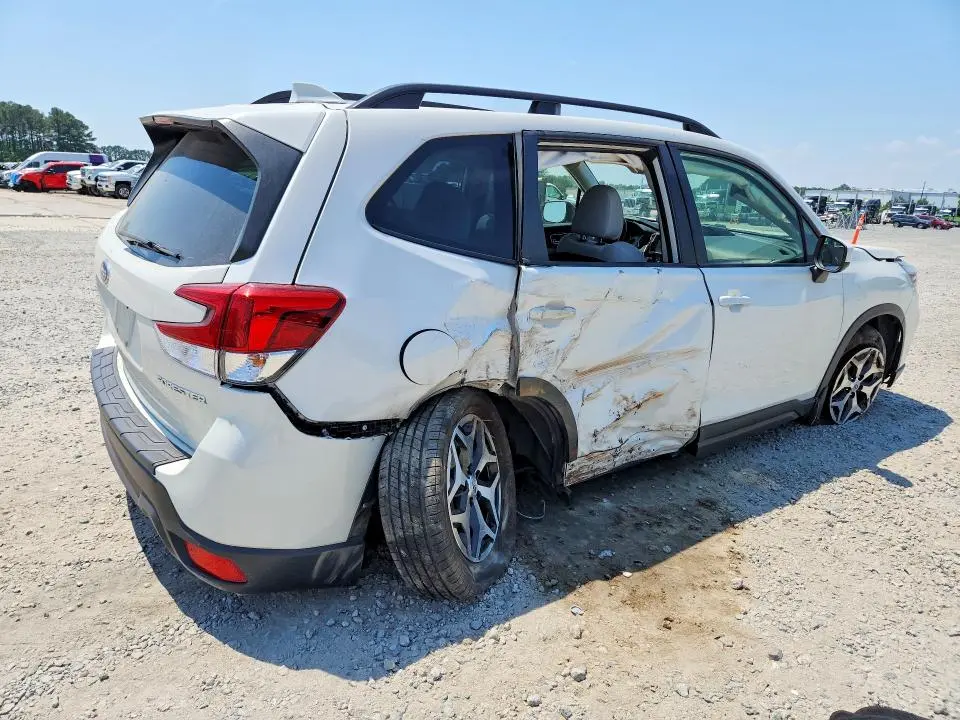 2021 SUBARU FORESTER PREMIUM  