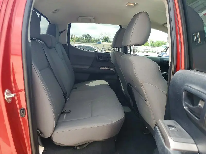 2016 TOYOTA TACOMA SR5 V6  
