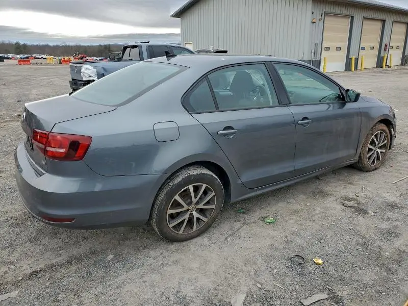 2016 VOLKSWAGEN JETTA SE  