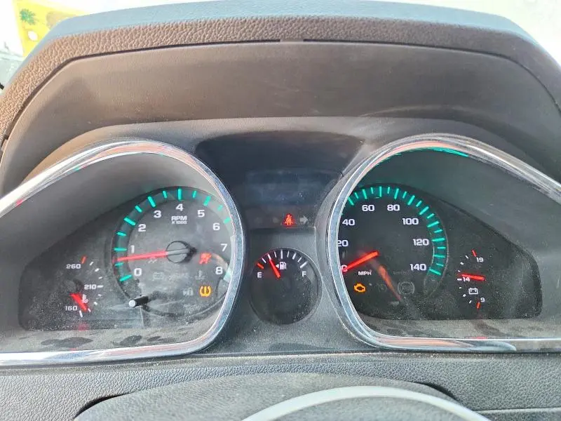 2011 CHEVROLET TRAVERSE LT  
