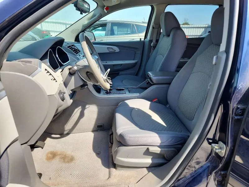 2012 CHEVROLET TRAVERSE LS  