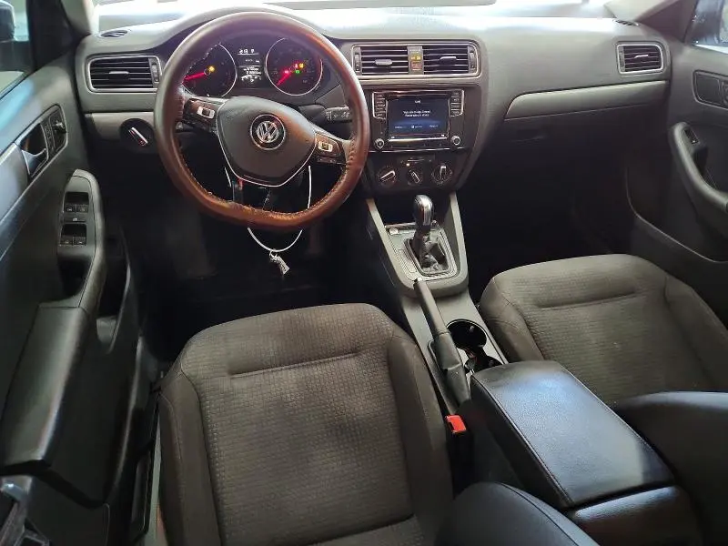 2016 VOLKSWAGEN JETTA SE  