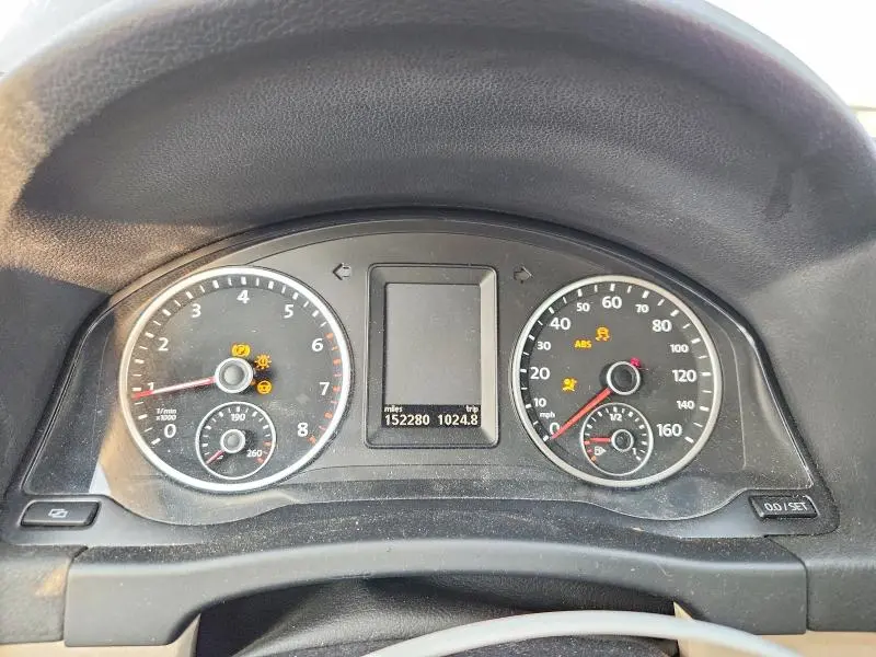 2012 VOLKSWAGEN TIGUAN S  