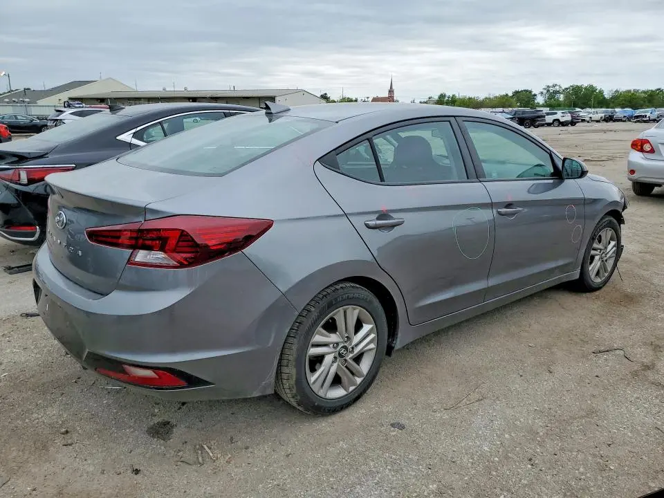 2019 HYUNDAI ELANTRA SEL  